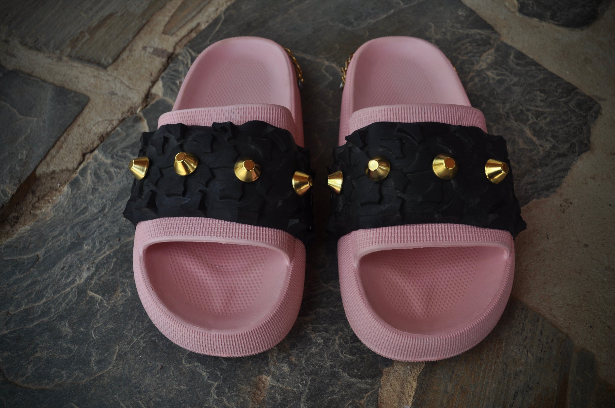 PINK GOLDEN FLIP FLOP